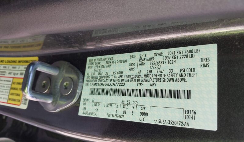 
								Ford Escape full									