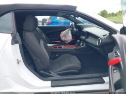 
										2019 Chevrolet Camaro full									