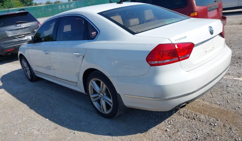 
								VOLKSWAGEN PASSAT full									