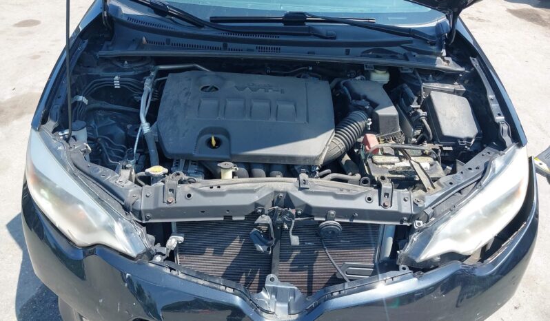 
								Toyota Corolla full									