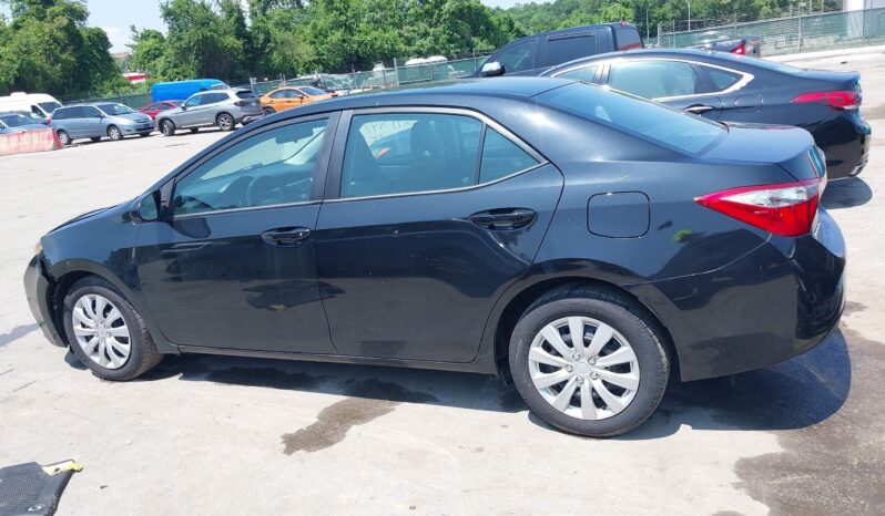 
								Toyota Corolla full									