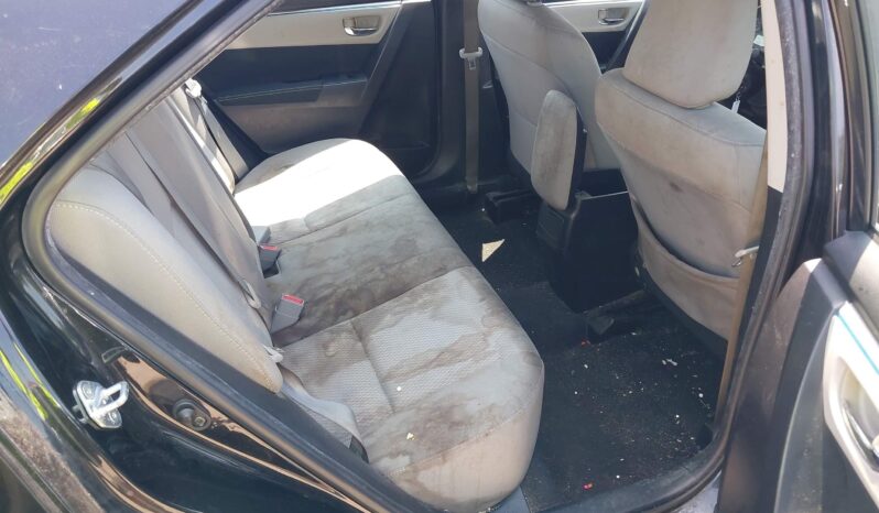 
								Toyota Corolla full									
