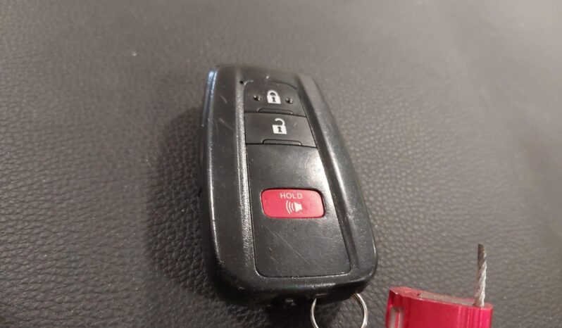 
								Toyota RAV4 full									