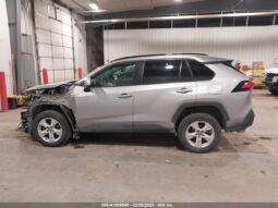 
										Toyota RAV4 full									