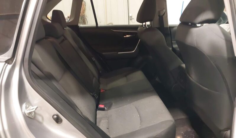 
								Toyota RAV4 full									