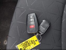 
										Toyota RAV4 Xle full									