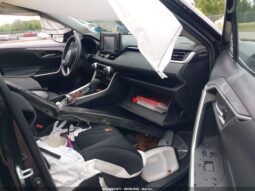 
										Toyota RAV4 Xle full									