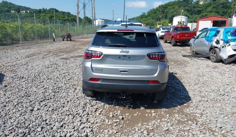 
								Jeep Compass full									