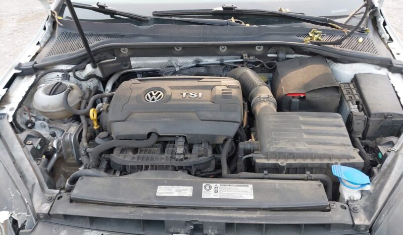
								VOLKSWAGEN GOLF full									