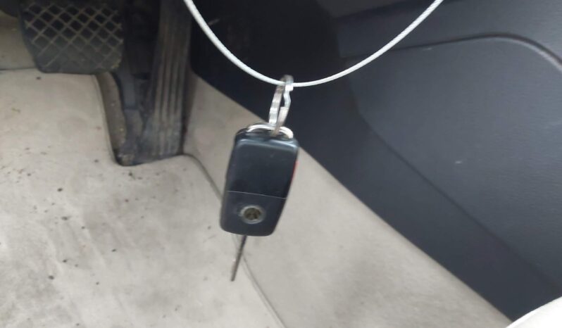
								Volkswagen Jetta full									