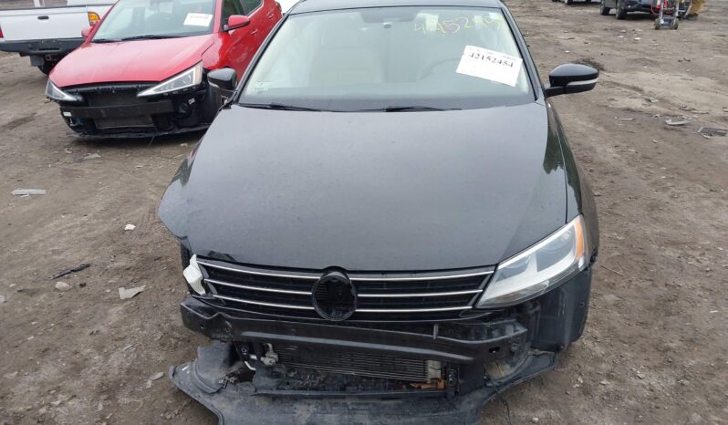 
								Volkswagen Jetta full									