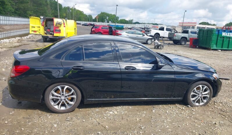 
								Mercedes-Benz C-Class full									