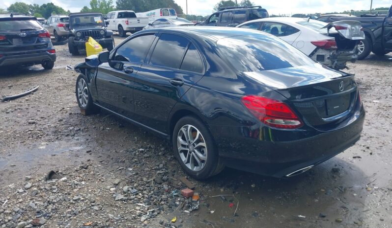 
								Mercedes-Benz C-Class full									