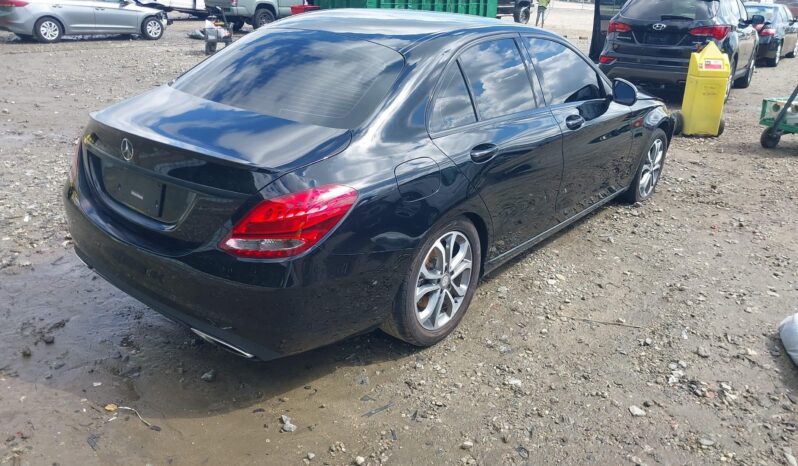 
								Mercedes-Benz C-Class full									