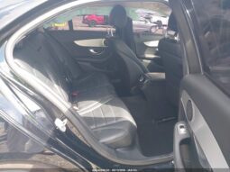 
										Mercedes-Benz C-Class full									