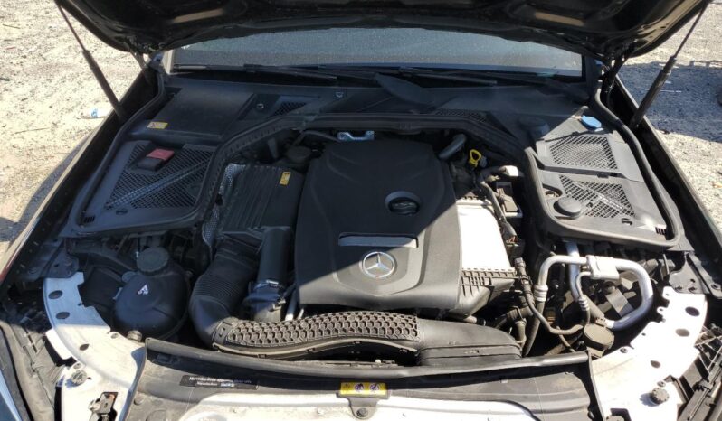 
								Mercedes-Benz C-Class full									