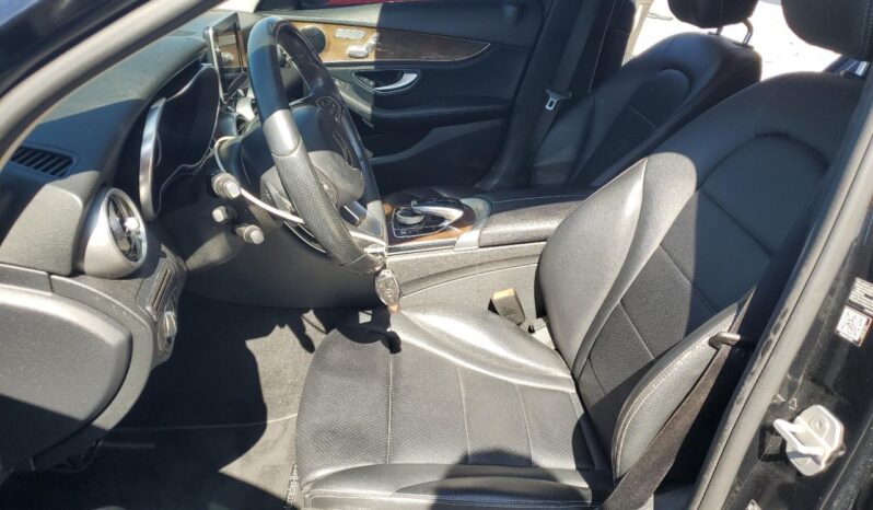 
								Mercedes-Benz C-Class full									