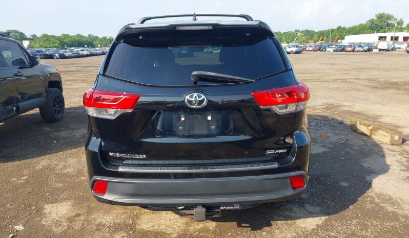 
								Toyota Highlander full									