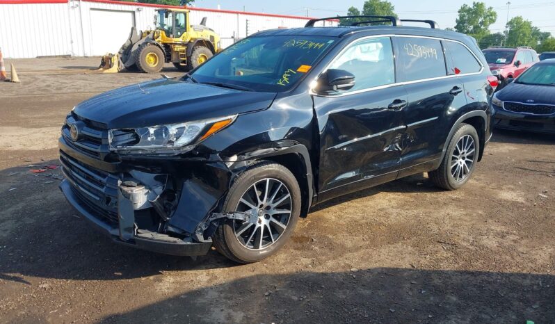 
								Toyota Highlander full									