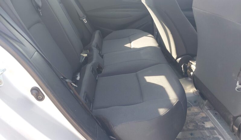
								Toyota Corolla full									