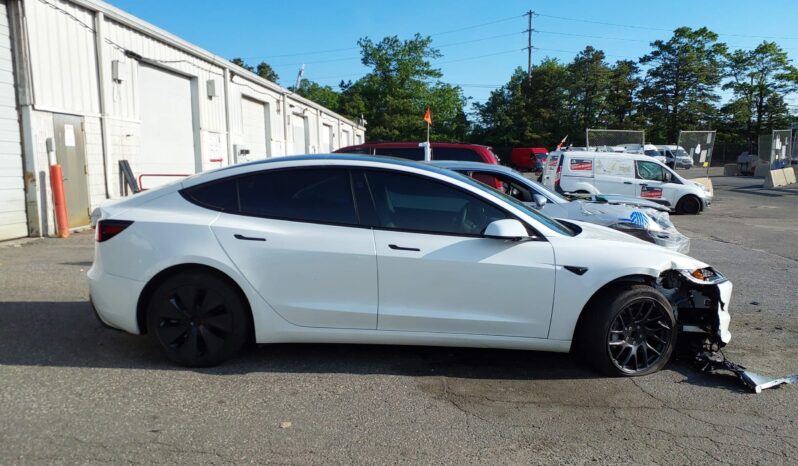 
								TESLA MODEL 3 full									