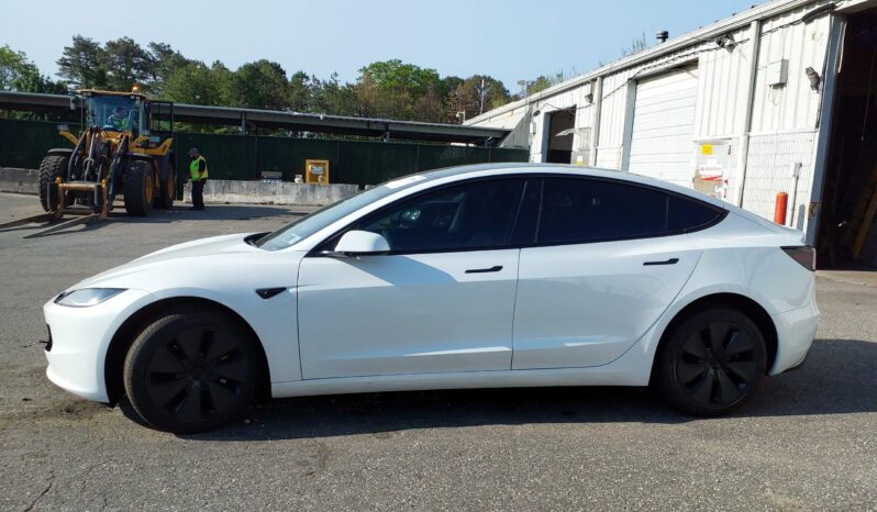 
								TESLA MODEL 3 full									