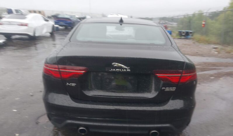 
								JAGUAR XE full									