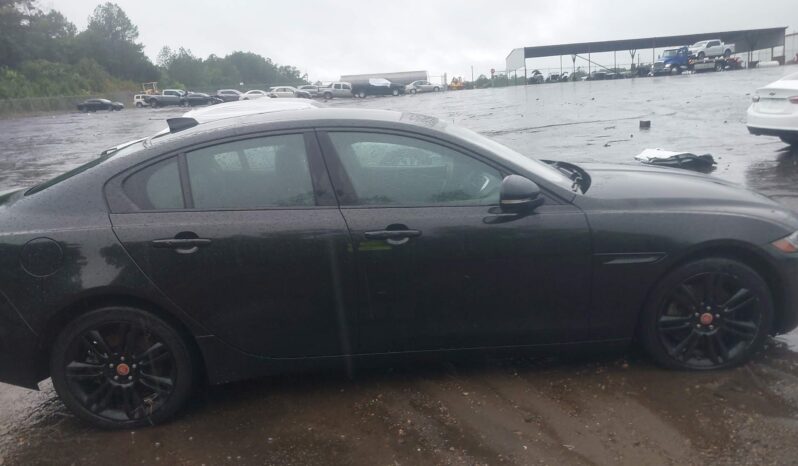 
								JAGUAR XE full									