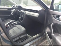 
										VOLKSWAGEN PASSAT full									
