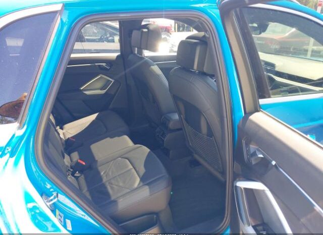 
								AUDI Q3 full									
