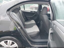 
										VOLKSWAGEN JETTA full									