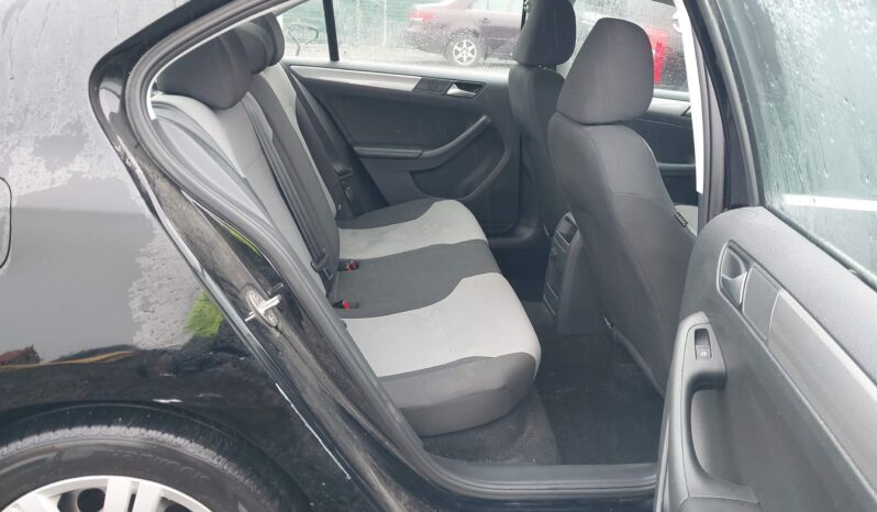 
								VOLKSWAGEN JETTA full									