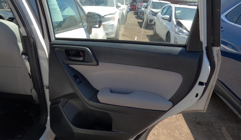 
								SUBARU Forester 2015 full									