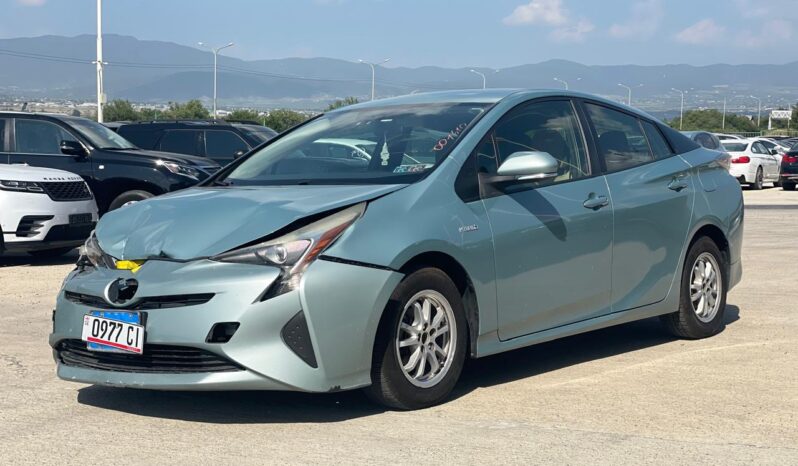 
								Toyota Prius full									