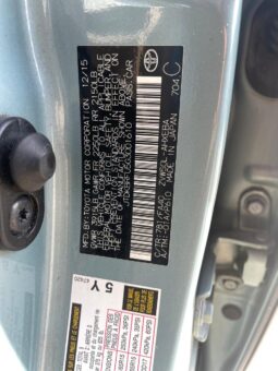 
										Toyota Prius full									