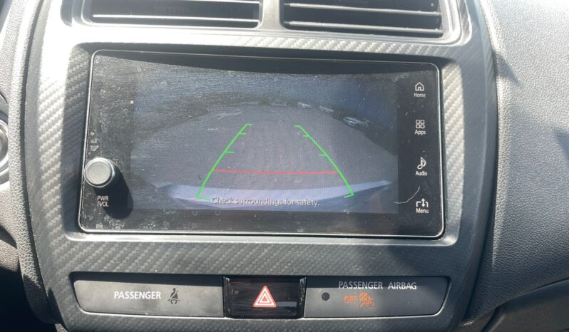 
								Mitsubishi Outlander Sport full									