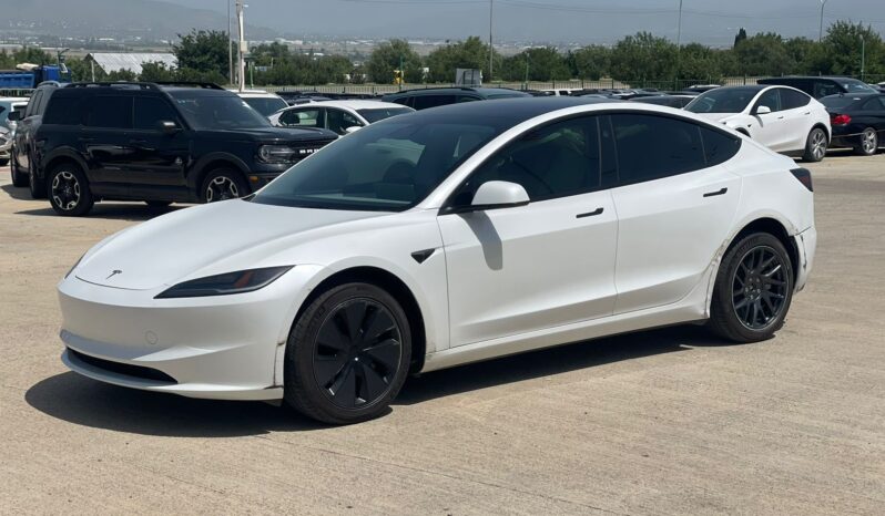 
								Tesla model 3 full									