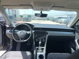 
										Volkswagen Passat full									