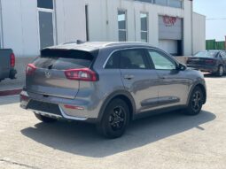 
										Kia Niro full									