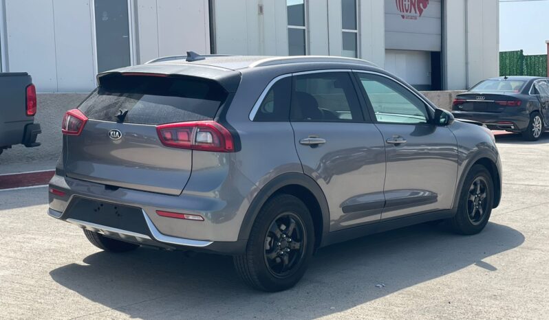 
								Kia Niro full									