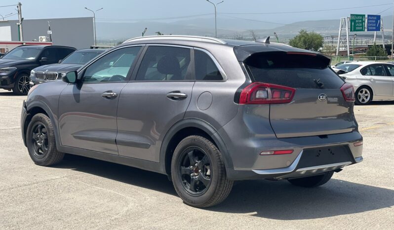 
								Kia Niro full									