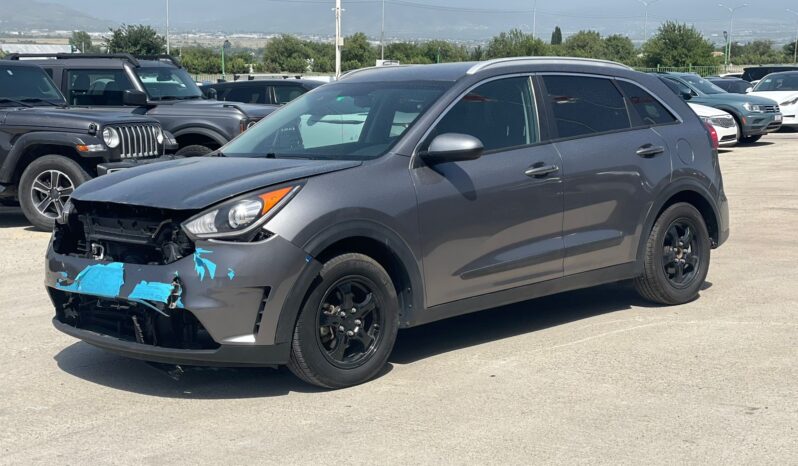 
								Kia Niro full									