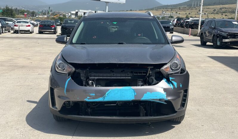 
								Kia Niro full									