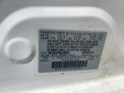 
										Nissan Versa full									