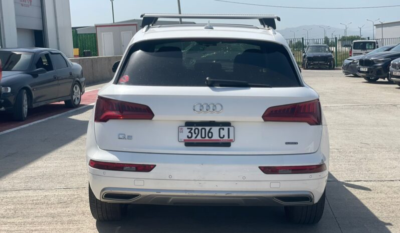 
								Audi Q5 full									