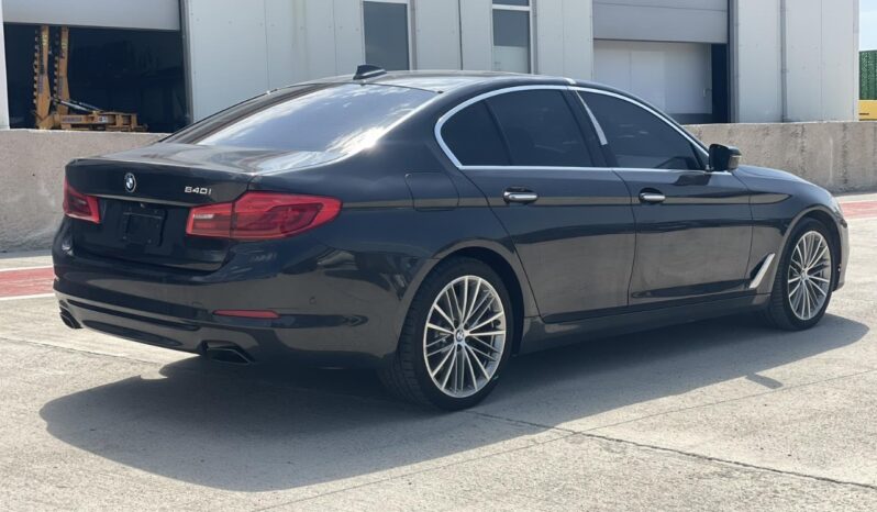 
								BMW 540i full									