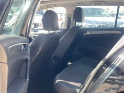 
										Volkswagen Golf full									