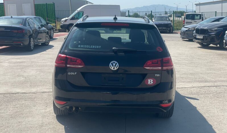 
								Volkswagen Golf full									