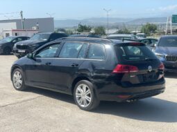 
										Volkswagen Golf full									