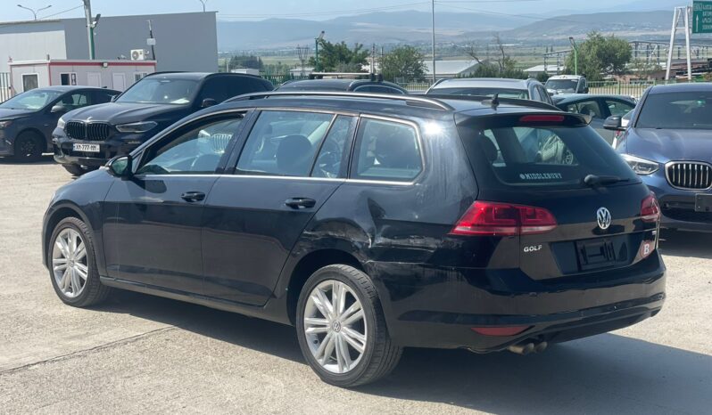 
								Volkswagen Golf full									